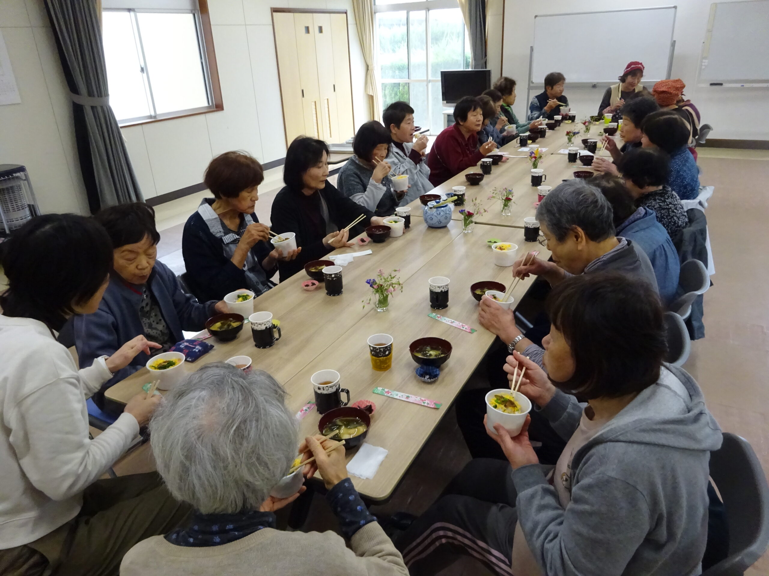 今日は「こみカフェ」の日（4/24木）
