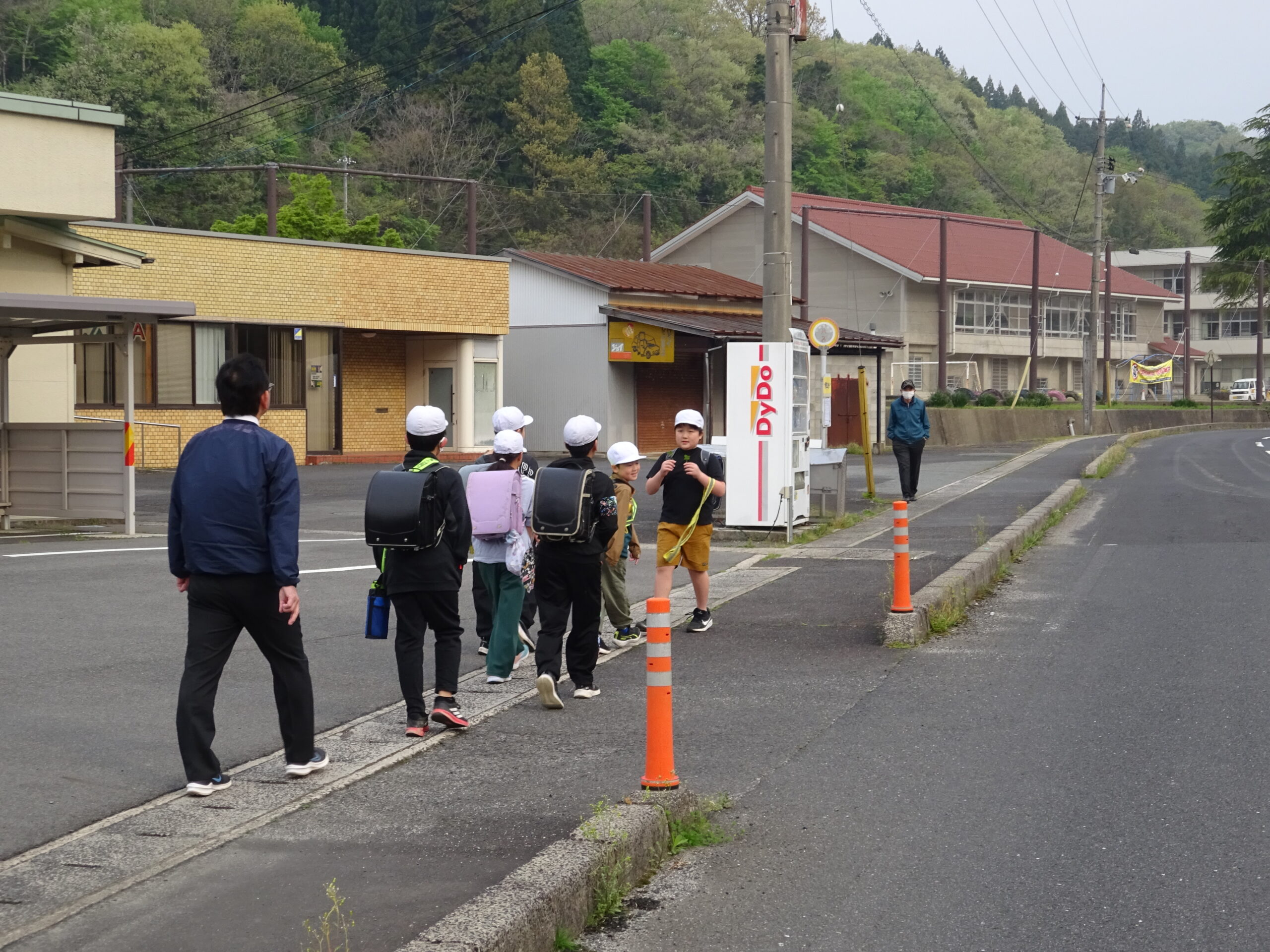 伊野小学校の登校見守り隊